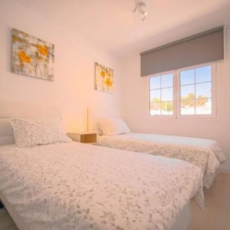 Atlantic View 1B 2 Bedrooms Ground Floor, Complex Featured On A Place In The Sun Puerto del Carmen  Eksteriør billede